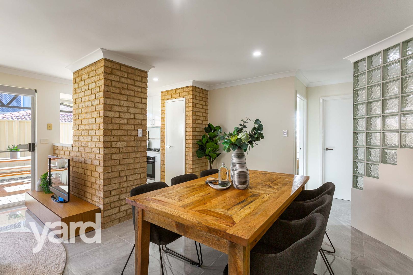 2/8 Kanimbla Street, Bicton WA 6157, Image 2