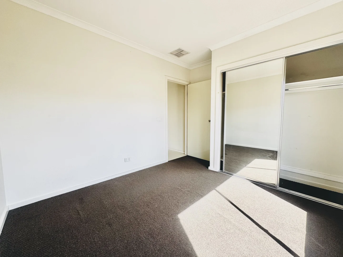 46 Erin Square, Deer Park VIC 3023 - House For Rent | Domain