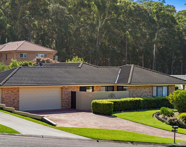 2 Callemondah Close, Narrawallee NSW 2539