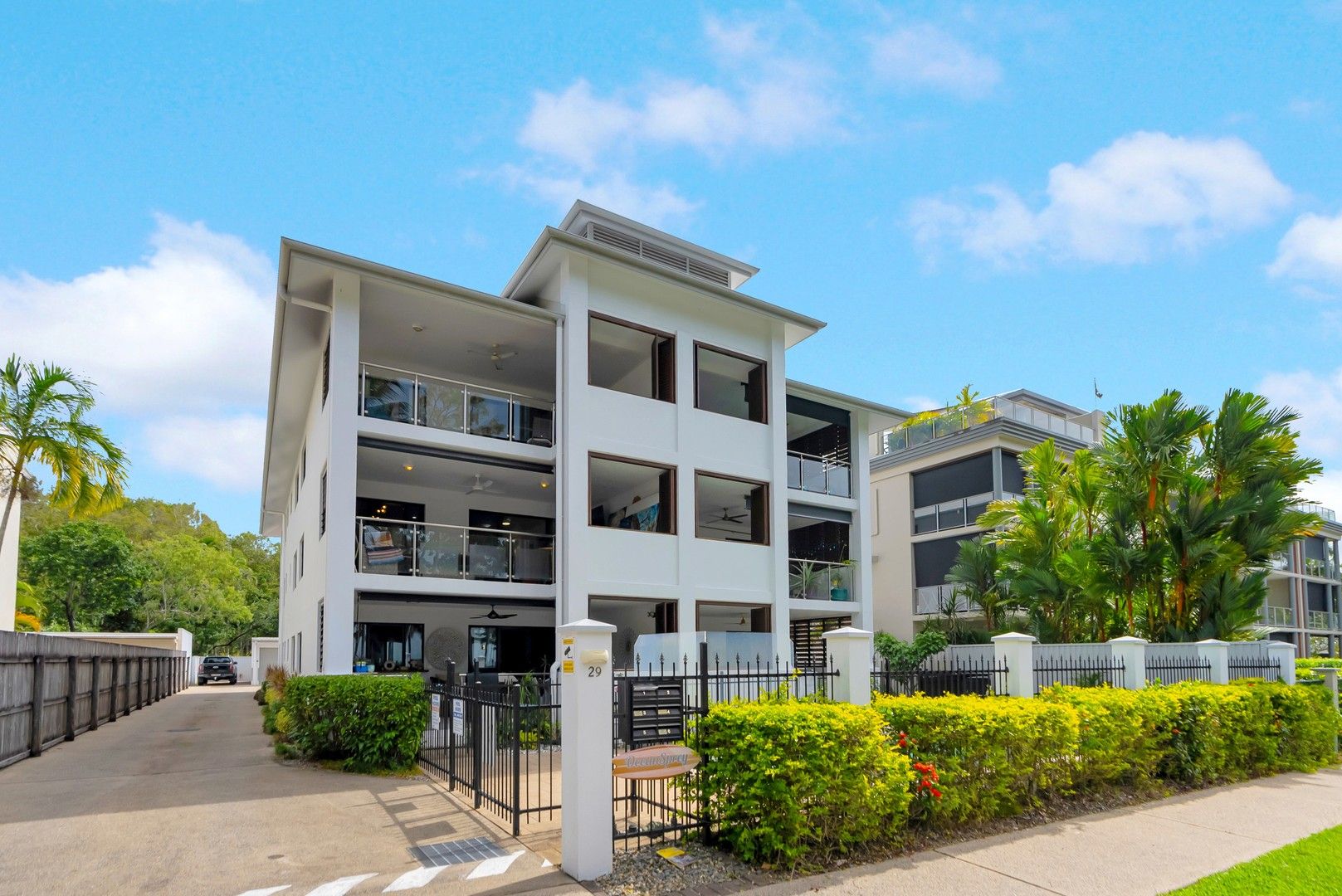 3 bedrooms Apartment / Unit / Flat in 3/29 Sims Esplanade YORKEYS KNOB QLD, 4878