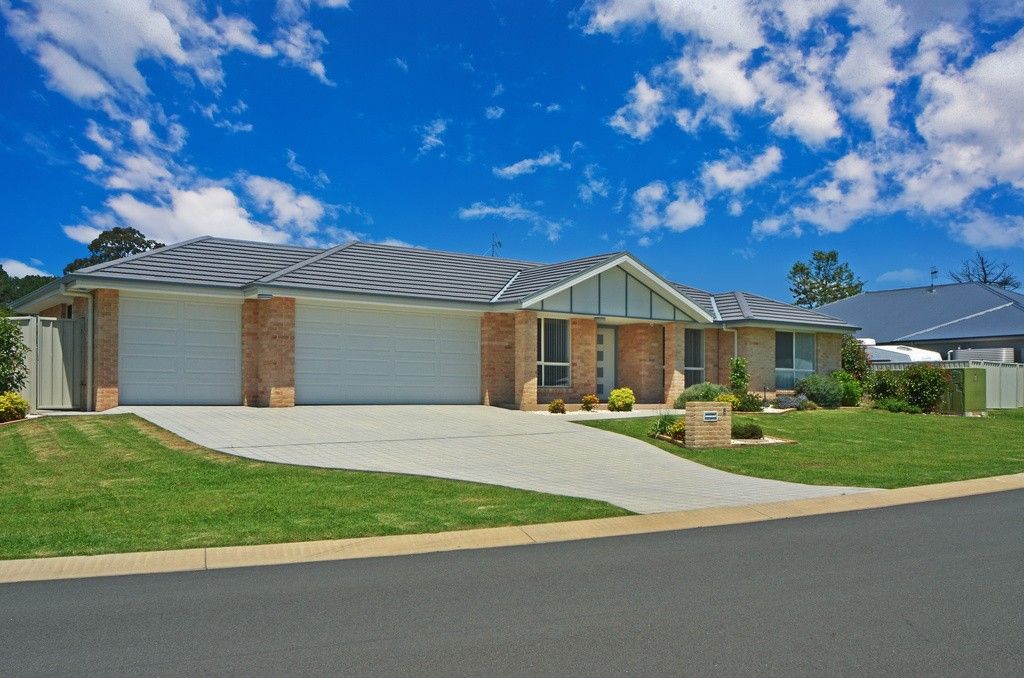 8 Banool Circuit, Bomaderry NSW 2541, Image 0