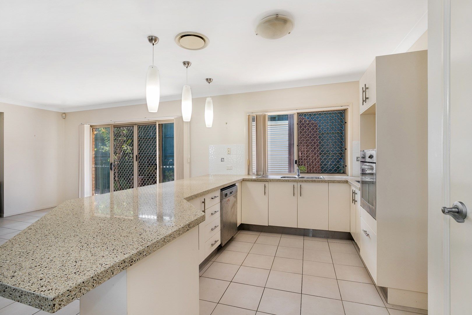 8 Fryer Close, Bellbowrie QLD 4070, Image 0