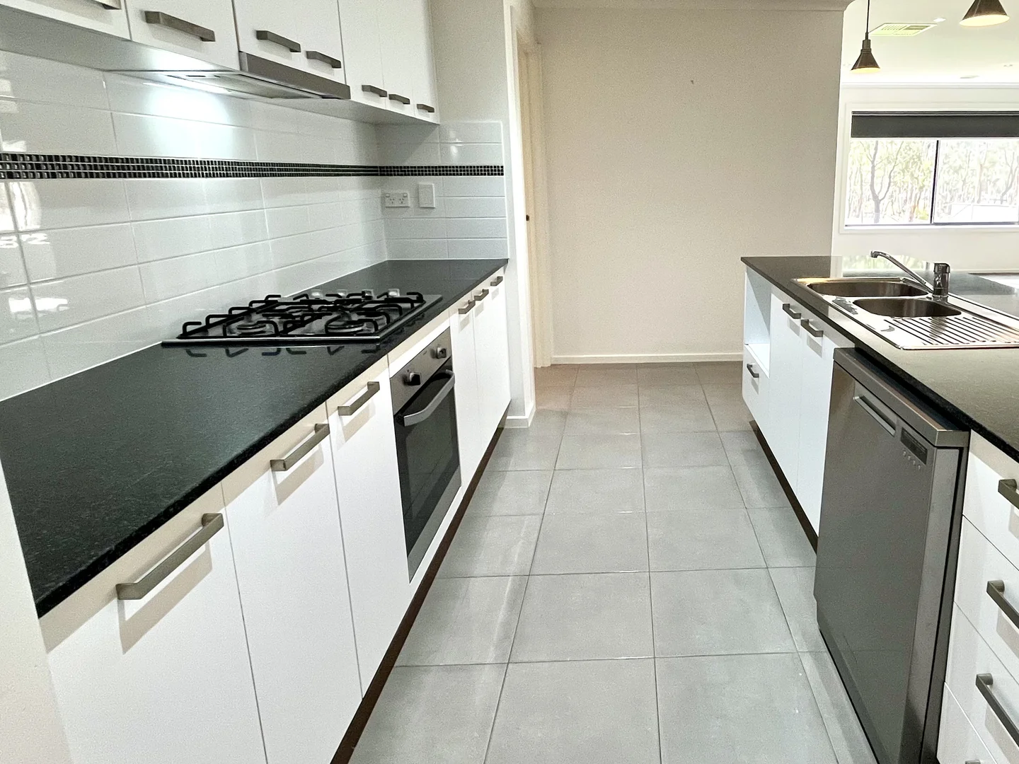 Additional image 3 of 44 Londonderry Way, Epsom VIC 3551