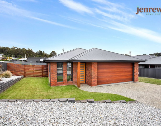 8 Emerald Court, Park Grove TAS 7320