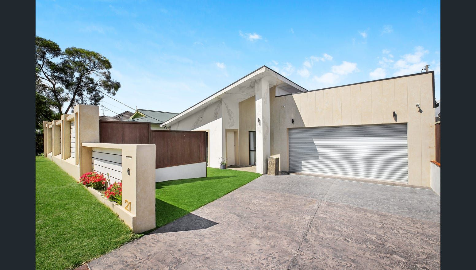 3 bedrooms House in 21 Sunnybar Parade QUEANBEYAN NSW, 2620