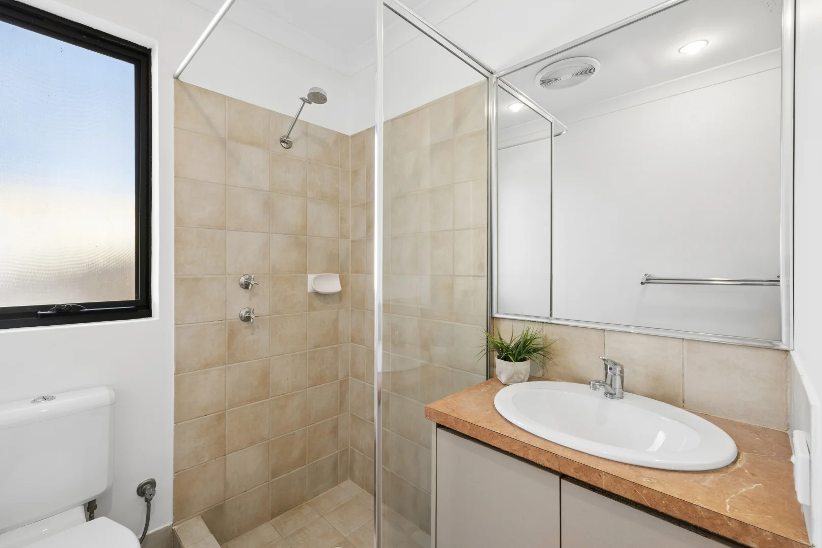 Additional image 24 of 2/222 Hill View Terrace, Bentley WA 6102