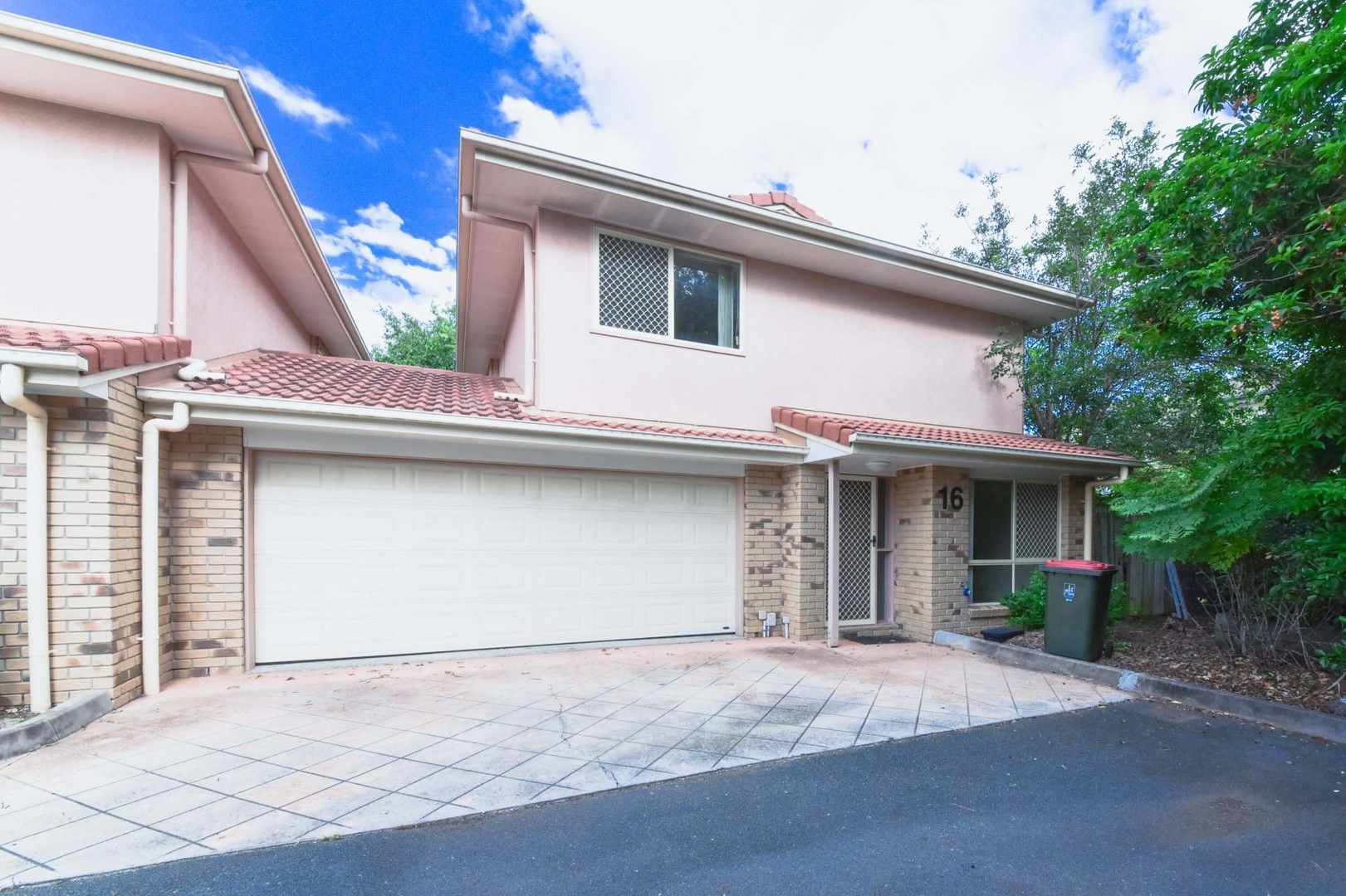 Sold 359 Warrigal rd, Eight Mile Plains QLD 4113 on 19 May 2021