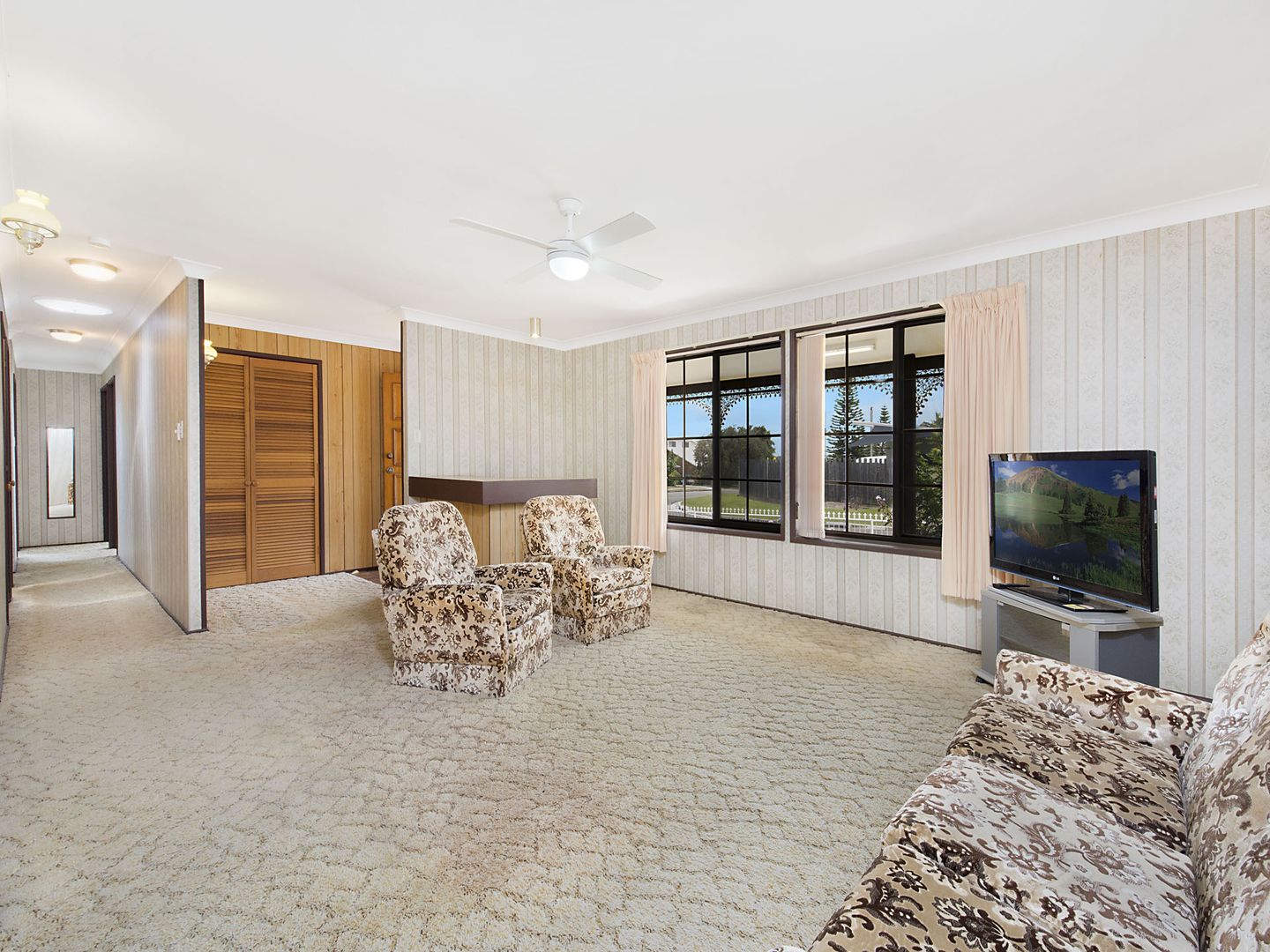 2 Agale Street, Mooloolaba QLD 4557, Image 2