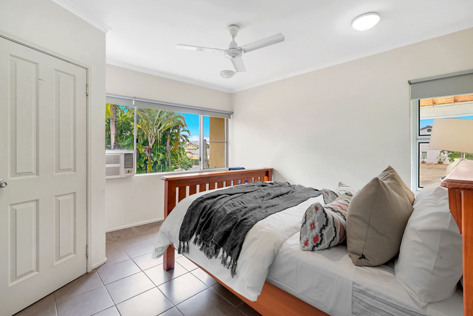 1/11-13 Short Street, Redlynch QLD 4870, Image 2