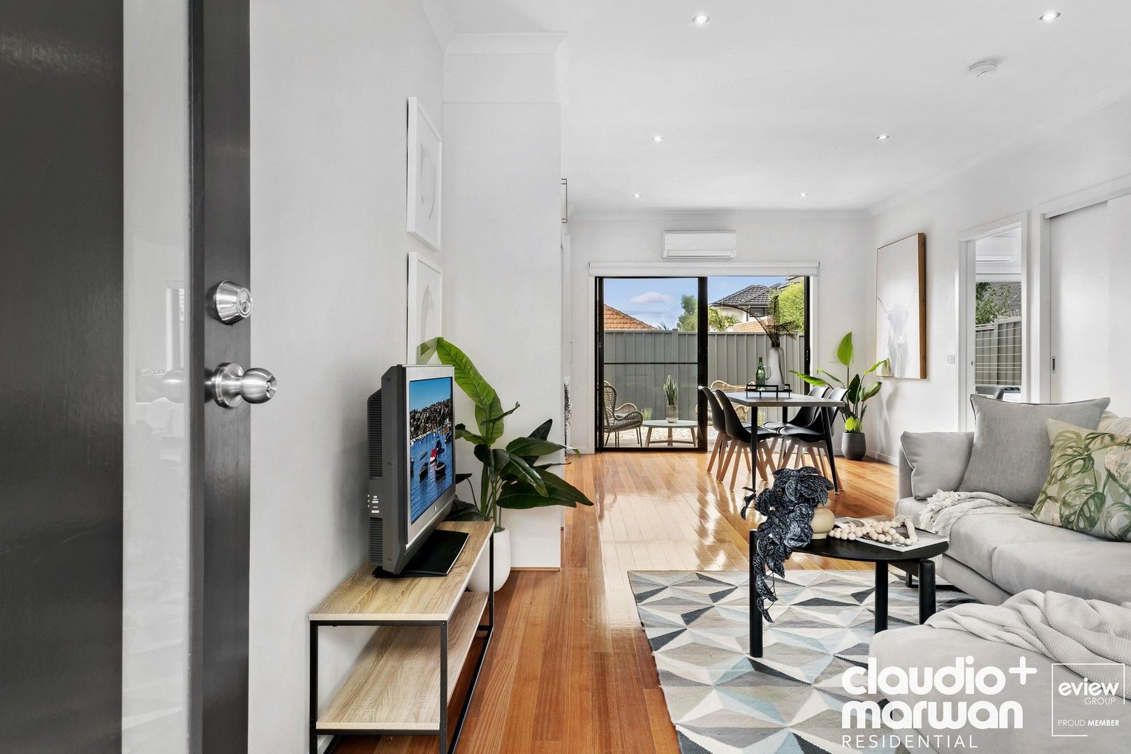 4/13 Curie Avenue, Oak Park VIC 3046, Image 2