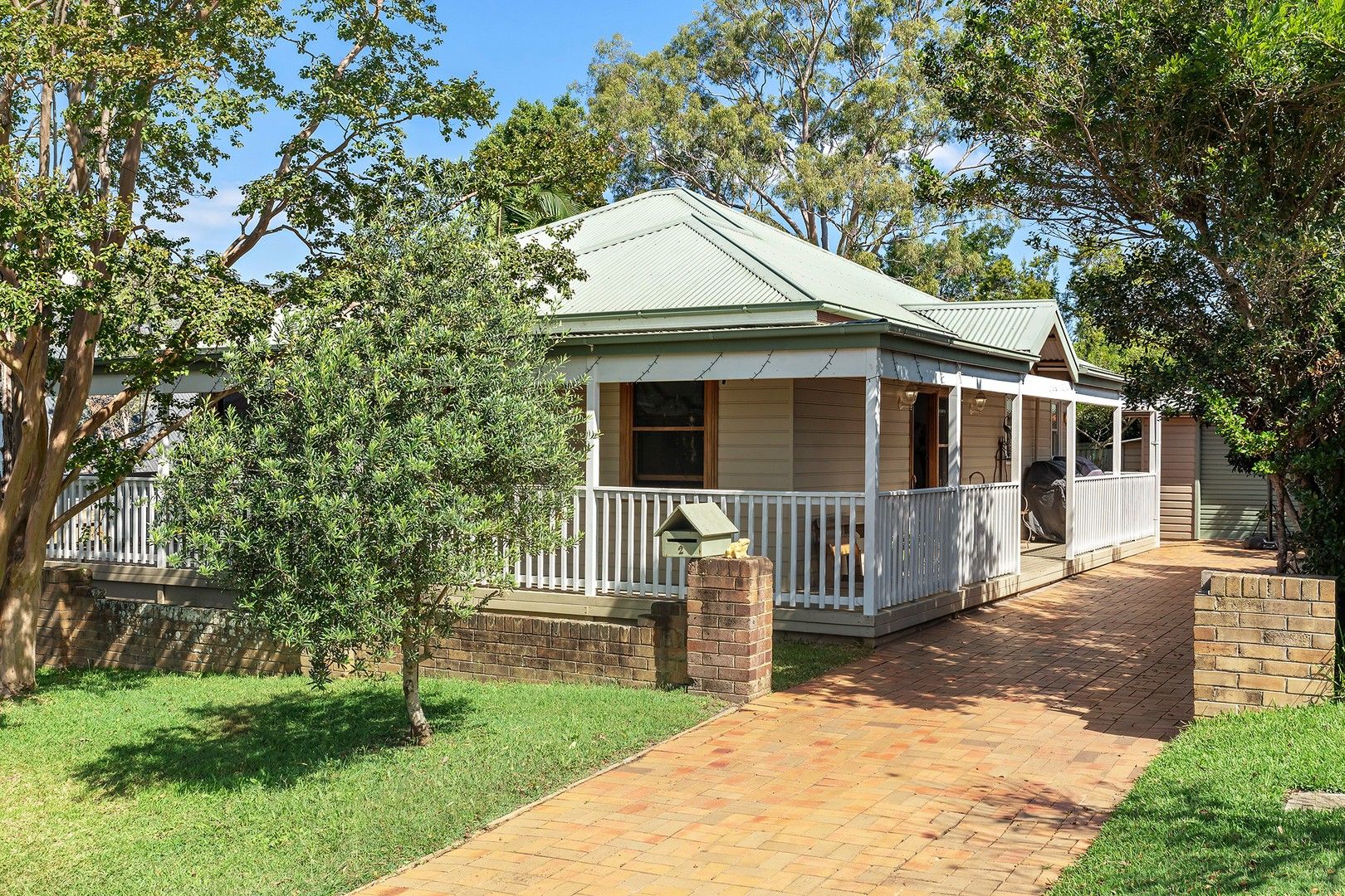 2 Dunn Street, Point Frederick NSW 2250, Image 0