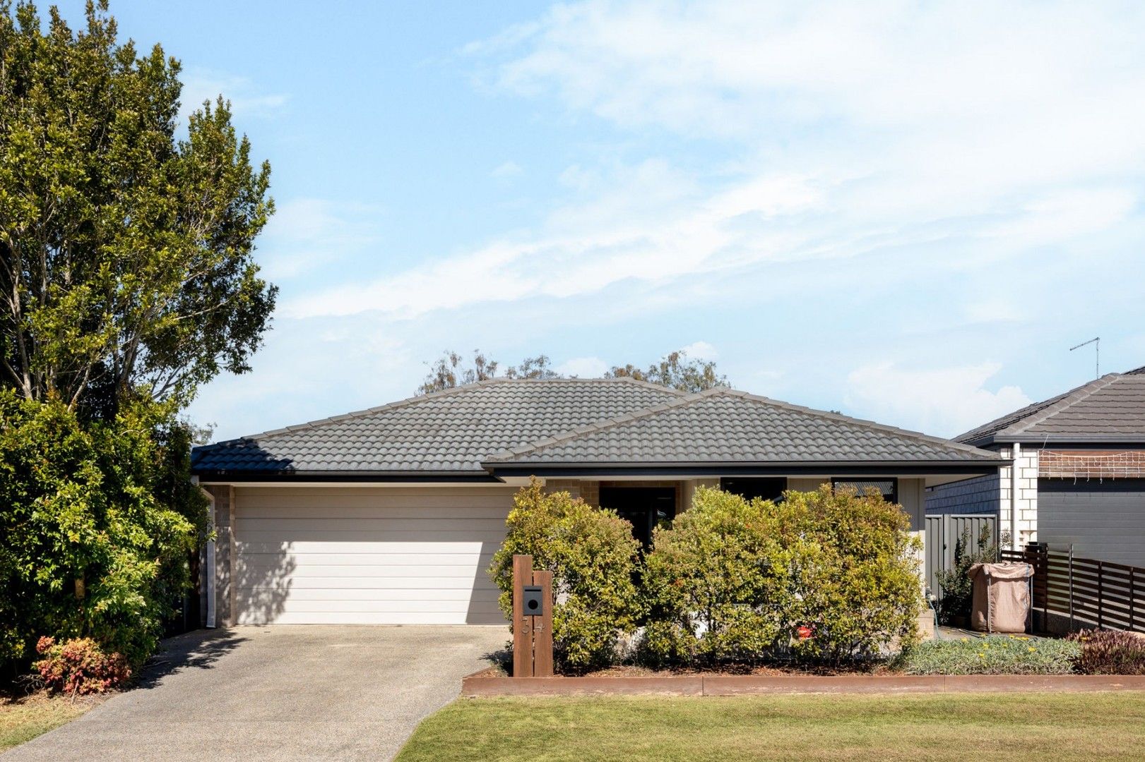 4 bedrooms House in 34 Riverside Circuit JOYNER QLD, 4500