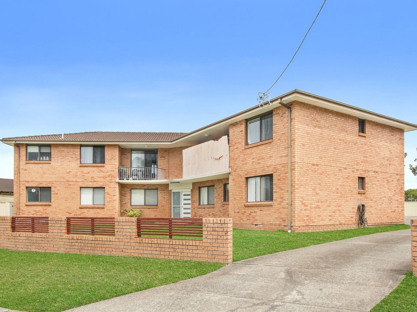 1/37 Roberts Ave, Barrack Heights NSW 2528, Image 0