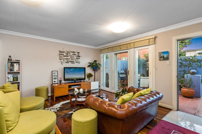 7 Westbourne Lane, PETERSHAM NSW 2049, Image 1