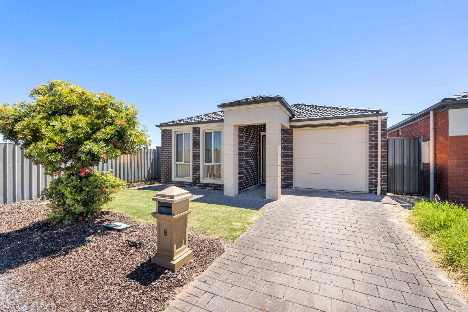 3 bedrooms House in 8 Jones Street MUNNO PARA WEST SA, 5115