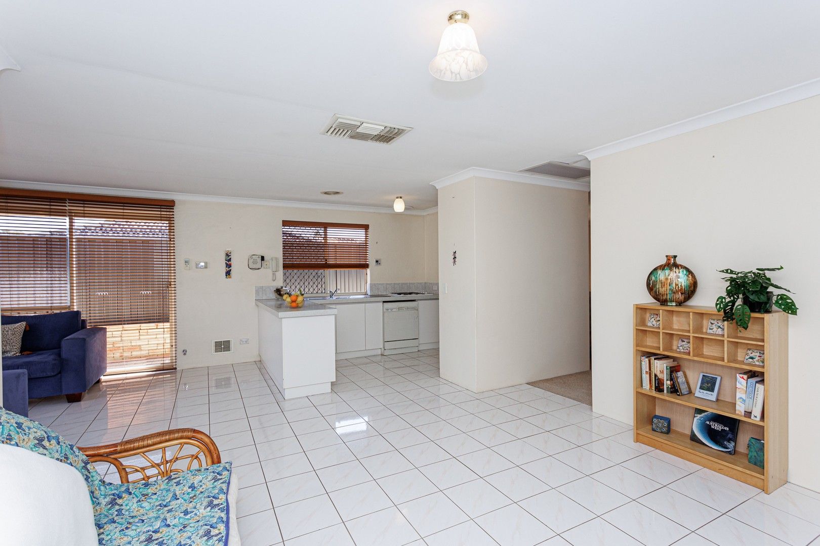 8 Lake Edge Court, Gwelup WA 6018, Image 0