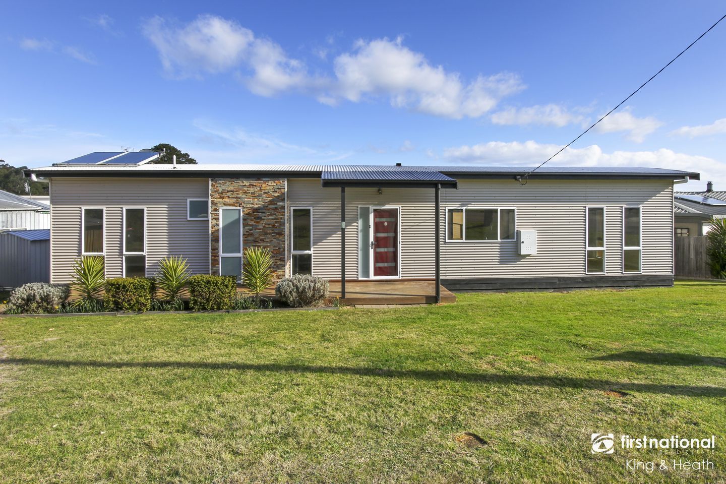 5 Mist Street, Lakes Entrance VIC 3909, Image 0