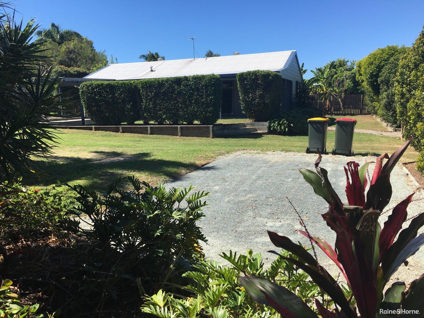 3 bedrooms House in 20 Geoffrey Thomas Drive BUCASIA QLD, 4750