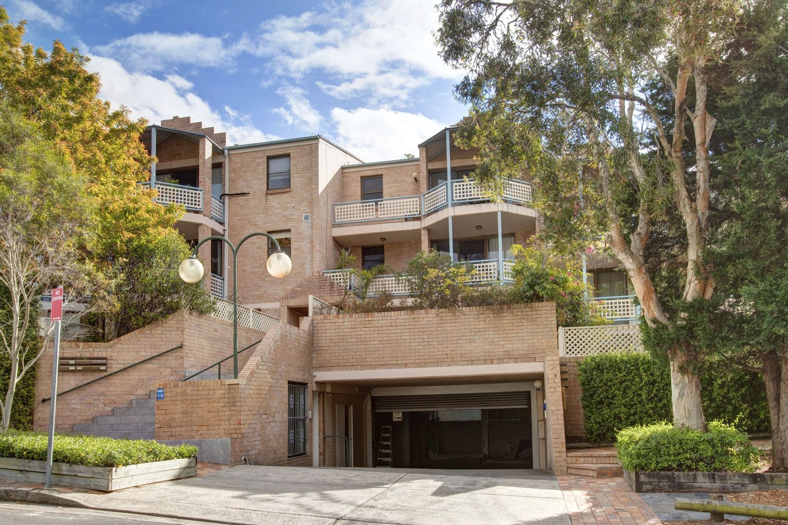 9/4-8 Edgecumbe Avenue, Coogee NSW 2034, Image 1