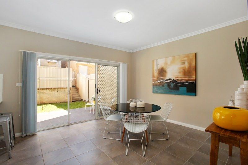 1/17 Parkside Crescent, Campbelltown NSW 2560, Image 2