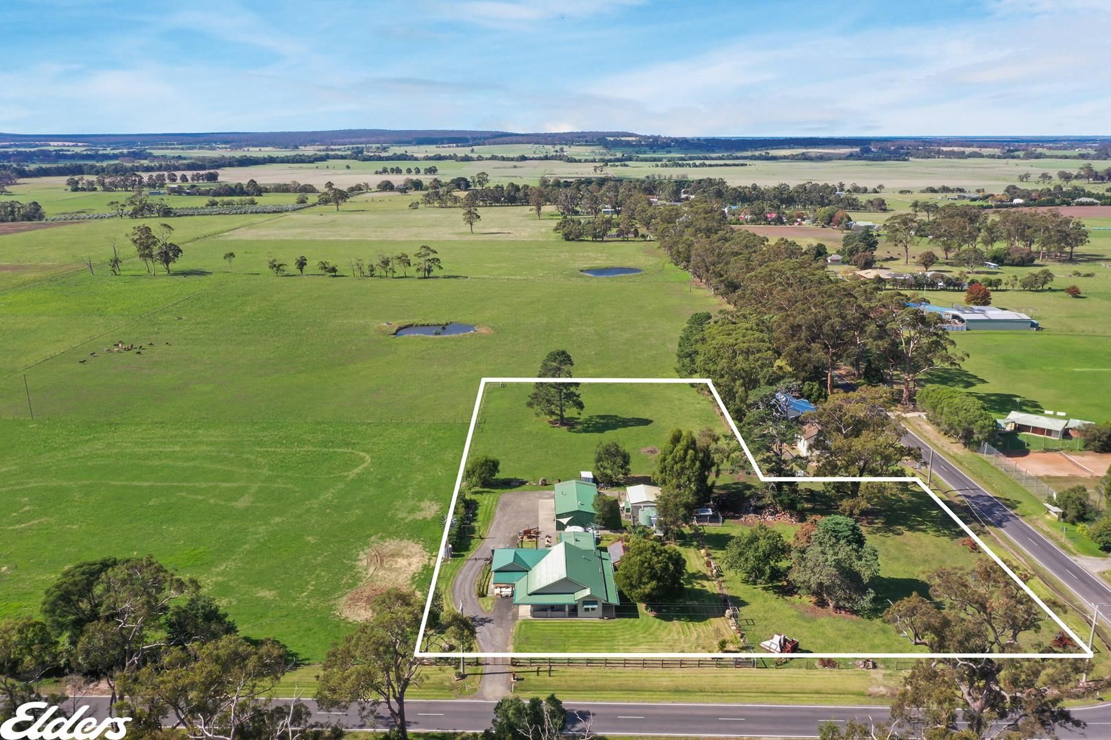 704 TARRA VALLEY ROAD, Devon North VIC 3971, Image 1