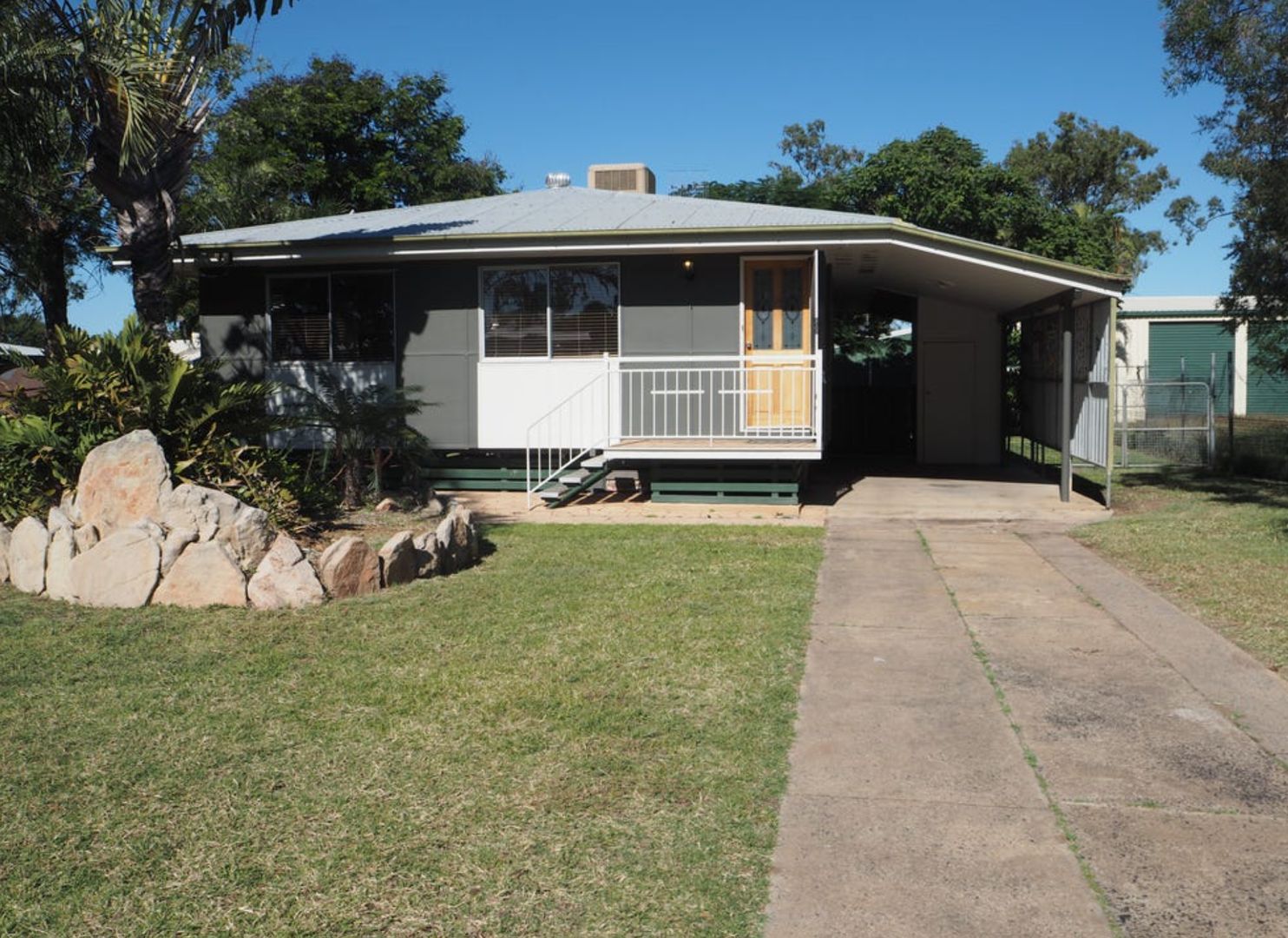 4 bedrooms House in 23 Patterson Street DYSART QLD, 4745