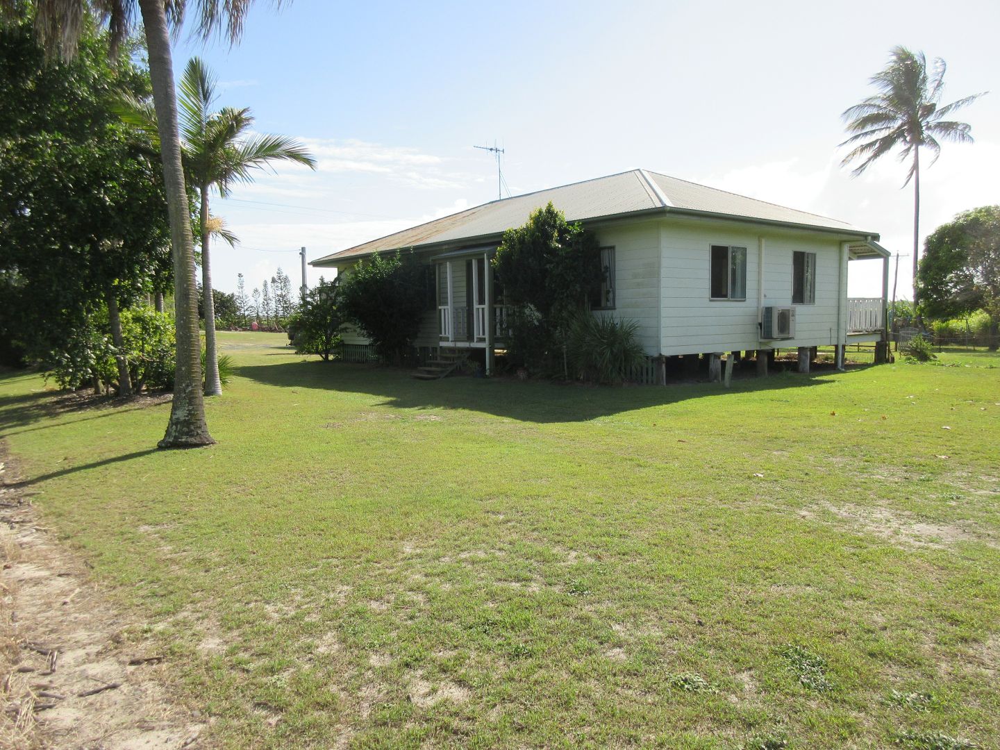 Moore Park Beach QLD 4670, Image 2