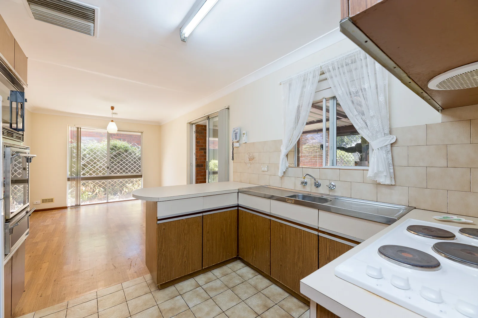 Additional image 2 of 29 Dalston Crescent, Kardinya WA 6163