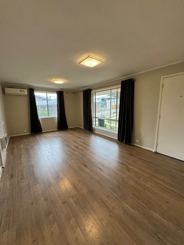 3 bedrooms House in 14 Aurora Close MAWSON ACT, 2607