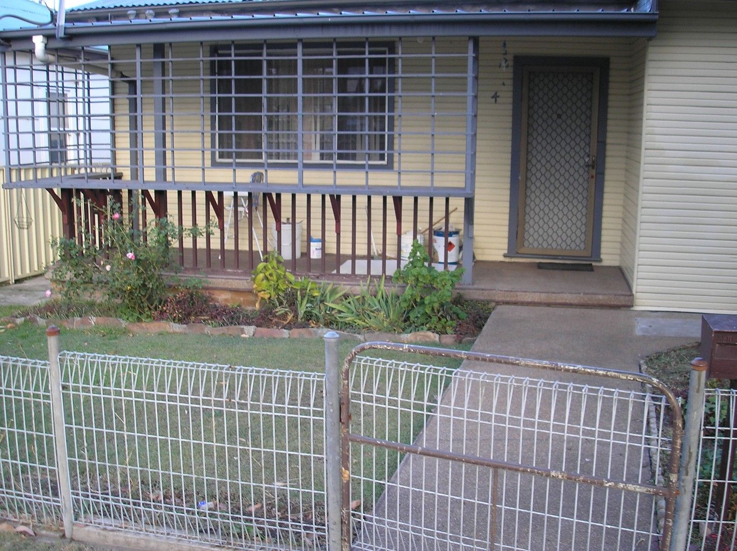 4 Tennyson Street, Beresfield NSW 2322 House For Rent 400 Domain