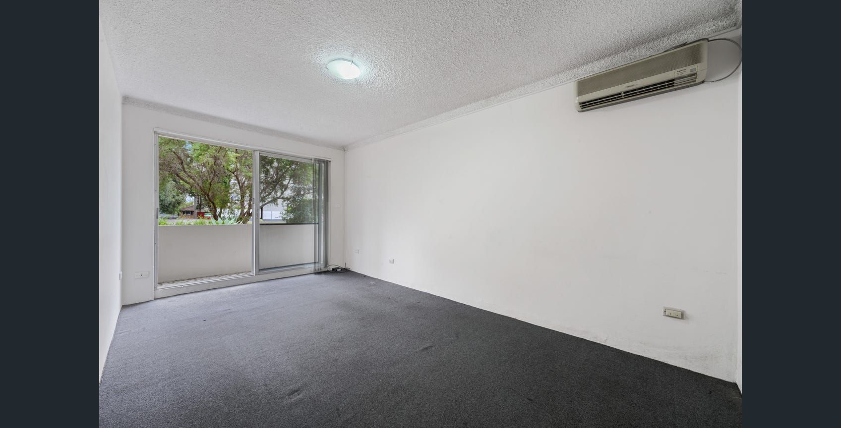 2 bedrooms Apartment / Unit / Flat in 1/47 Great Western Highway PARRAMATTA NSW, 2150