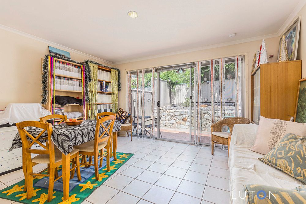 11/15 Charlton Crescent, Gordon ACT 2906, Image 0