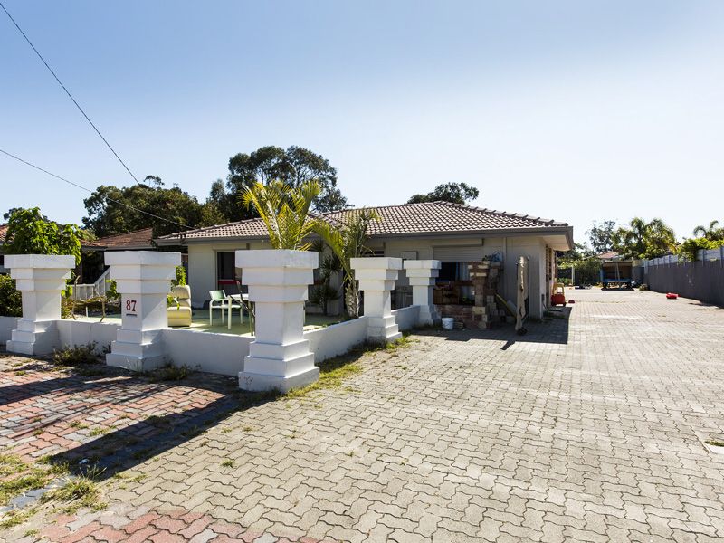 3 bedrooms House in 87 Eddystone Avenue CRAIGIE WA, 6025