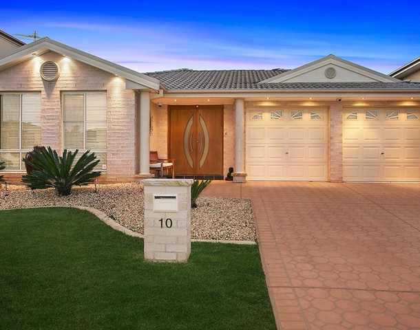 10 Moy Close, Prestons NSW 2170