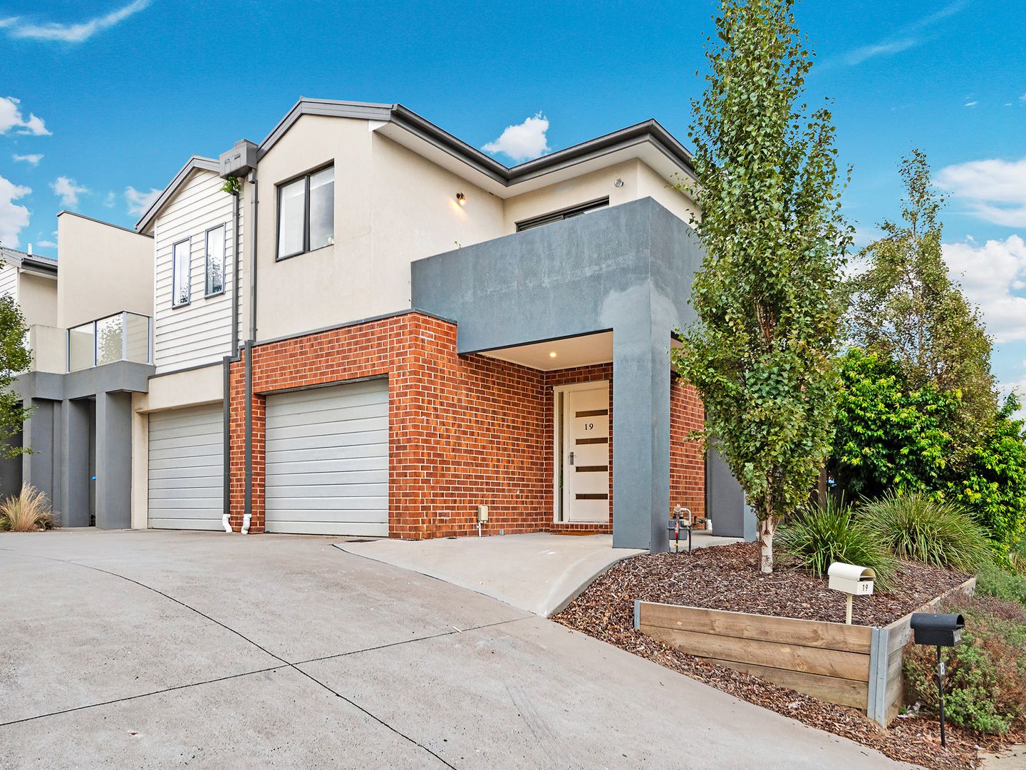 19/10 Mickleham Drive, Cranbourne North VIC 3977, Image 1