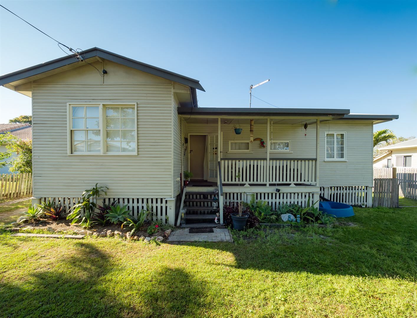 10 Smith Street, Urangan QLD 4655, Image 1