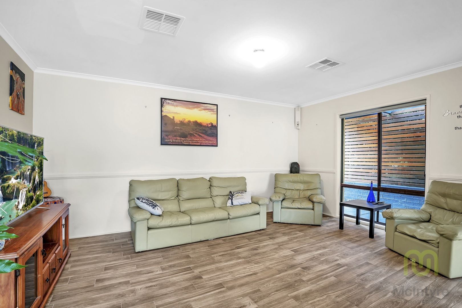 69 Abercorn Crescent, Isabella Plains ACT 2905, Image 2