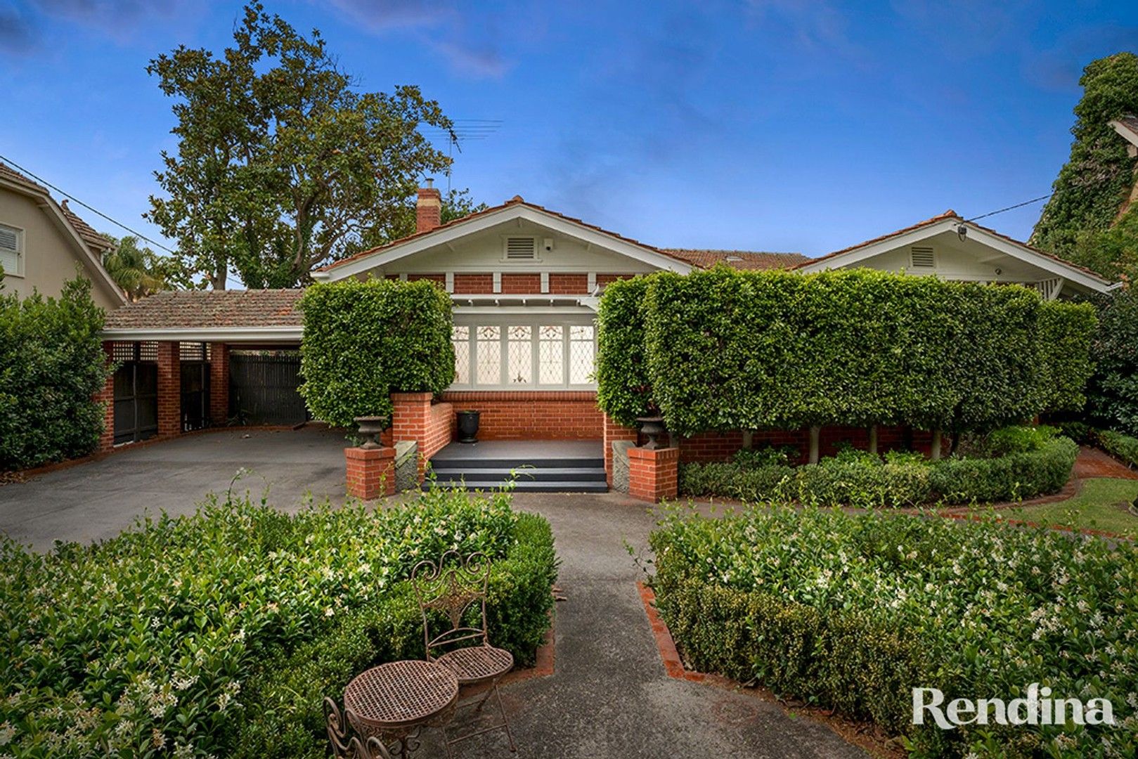 6 bedrooms House in 39 Leslie Road ESSENDON VIC, 3040