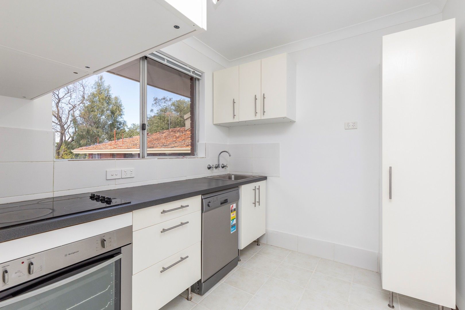 2 bedrooms House in 4/358 Canning Highway COMO WA, 6152