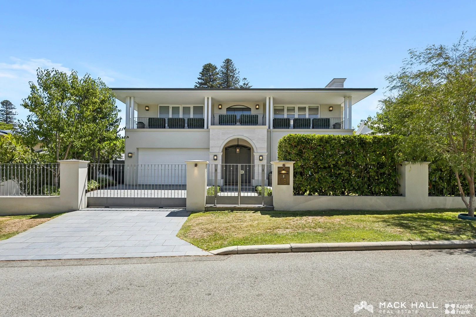 18 Hurstford Close, Peppermint Grove WA 6011