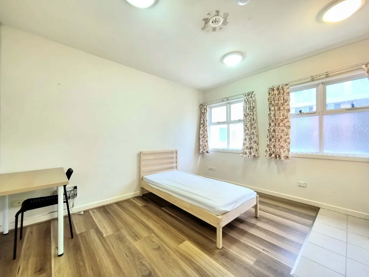 24/117 - 121 Bouverie Street, Carlton VIC 3053