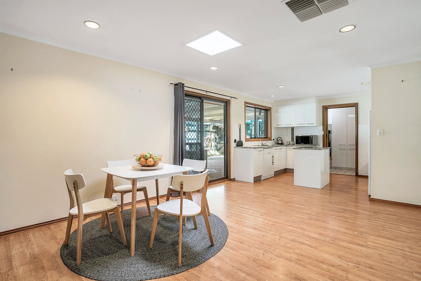 7 Skye Court, Aberfoyle Park SA 5159, Image 2