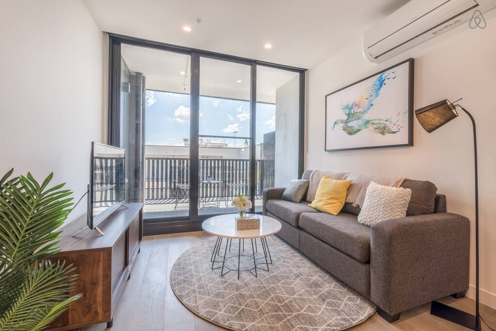 2 bedrooms Apartment / Unit / Flat in 602/15 Irving Avenue BOX HILL VIC, 3128