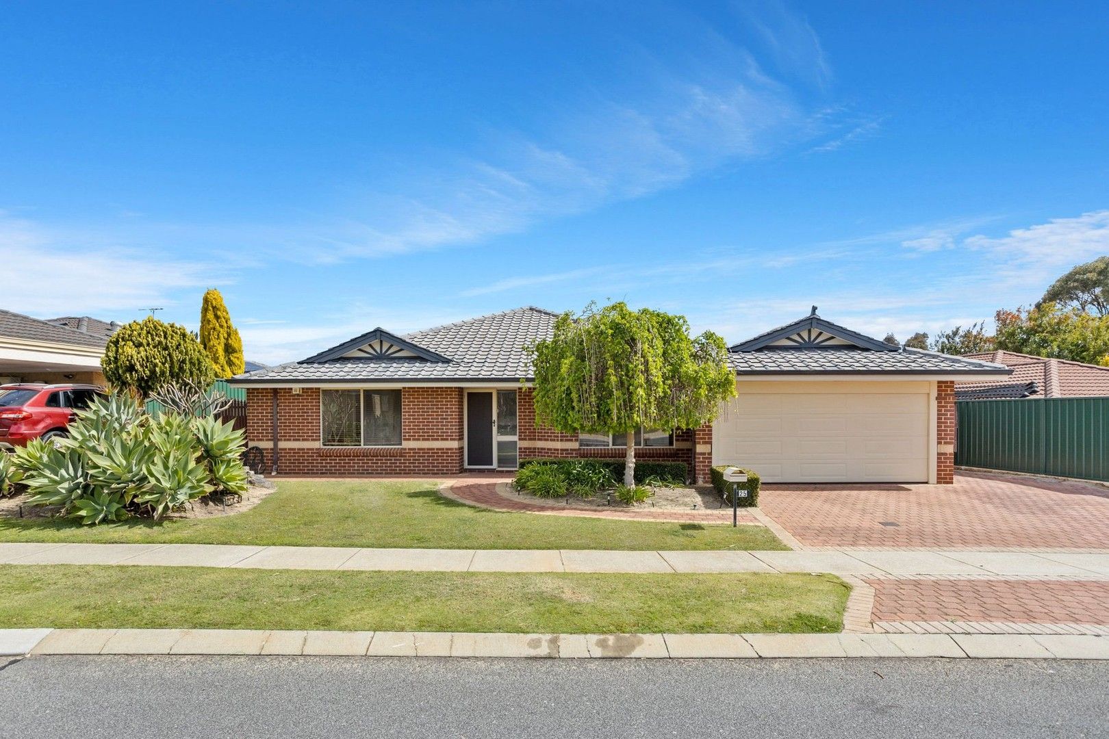4 bedrooms House in 25 Monterey Drive WOODVALE WA, 6026