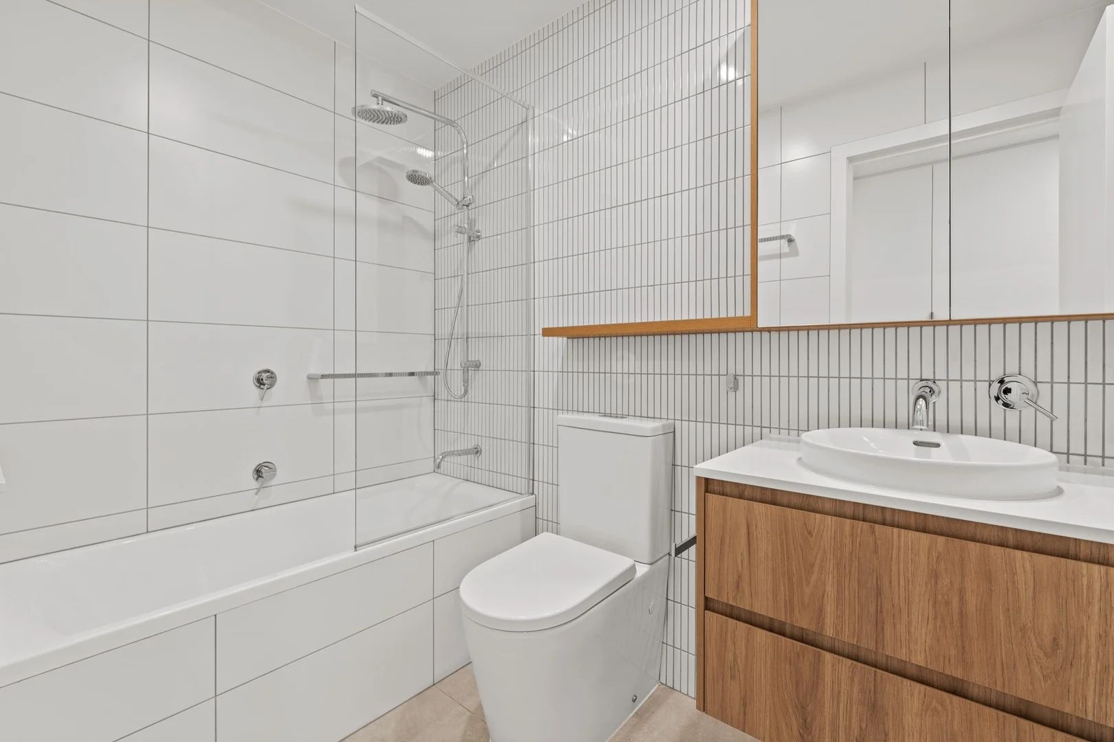 30708/15 Wharf Street, Hamilton QLD 4007