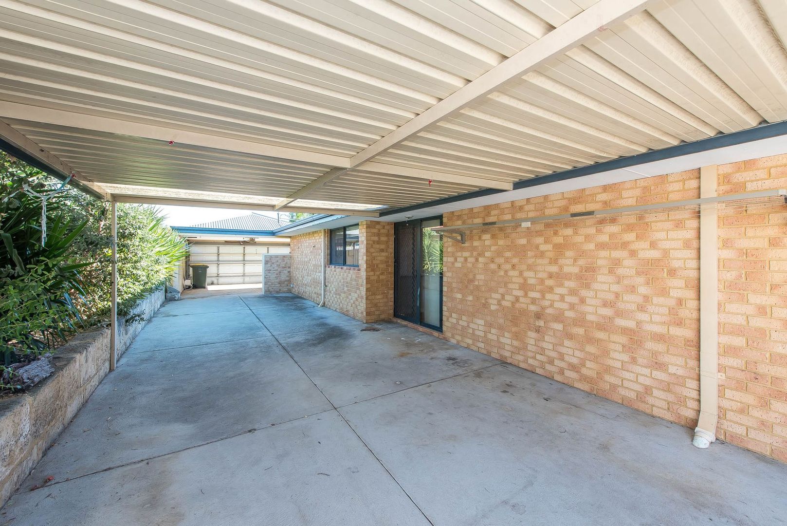 8 Coppice Court, Banksia Grove WA 6031, Image 2