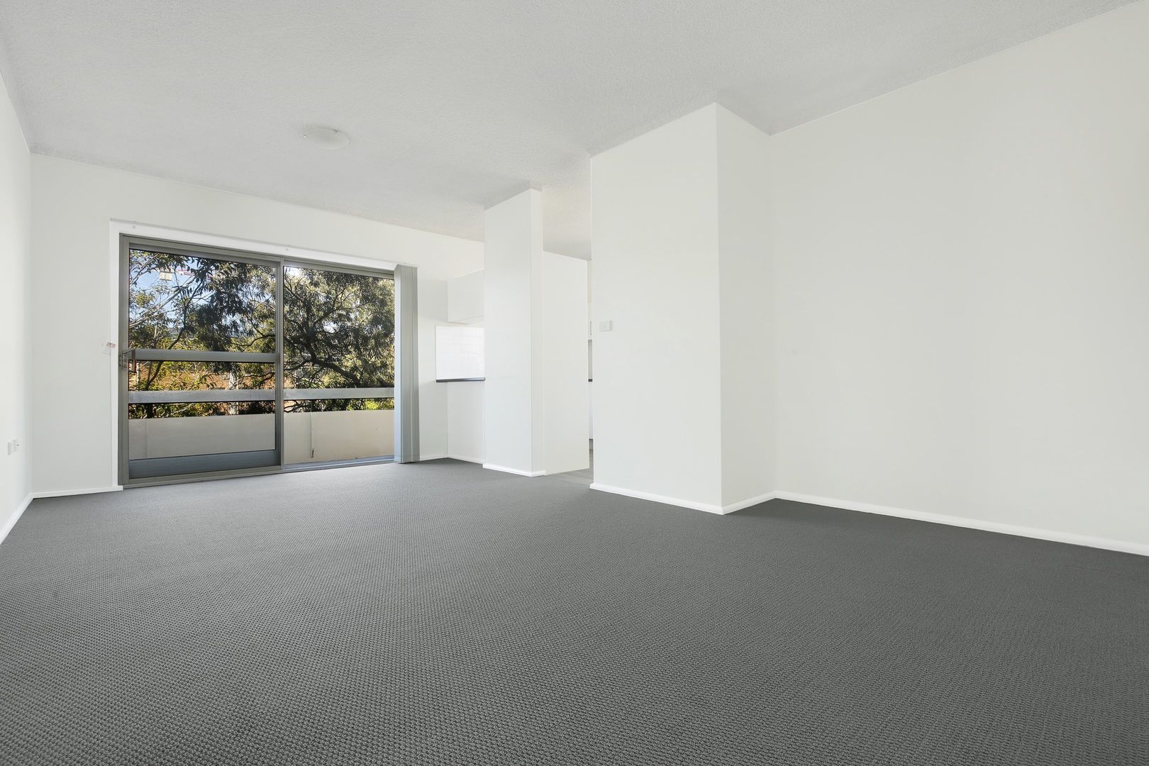 4/2 Bligh Street, Wollongong NSW 2500, Image 2