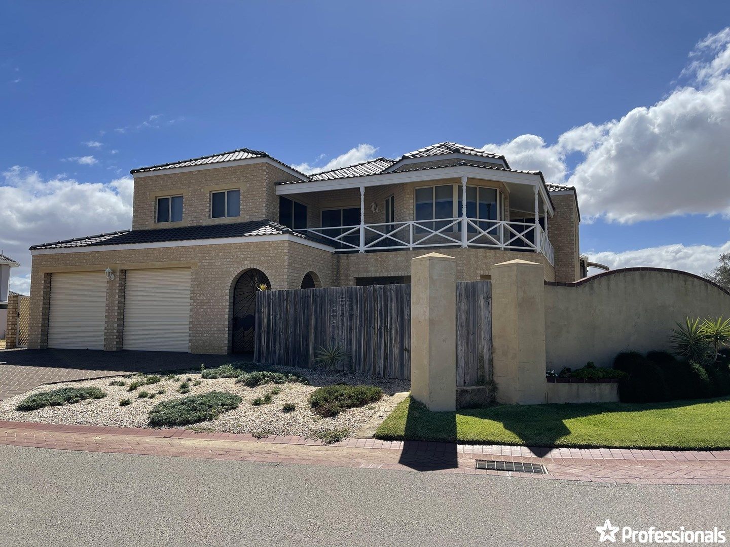 2 Mayhill Quay, Geraldton WA 6530 House For Rent 800 Domain