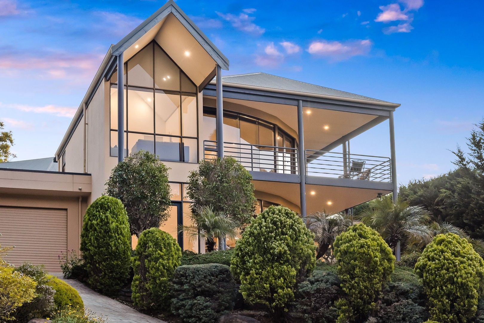 4 bedrooms House in 14B St Albans Drive BURNSIDE SA, 5066