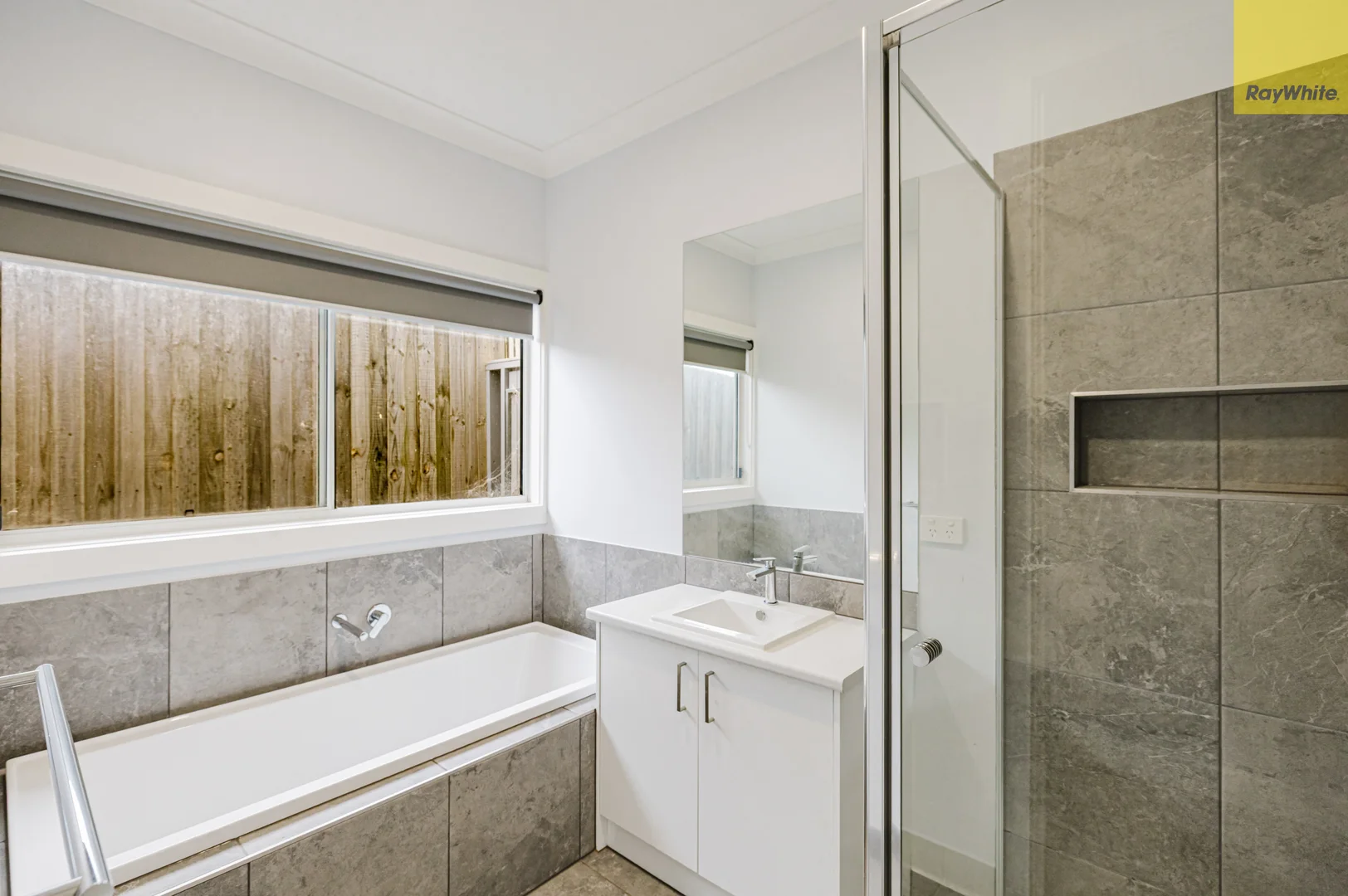 Additional image 8 of 2/58 Inglis Street, Ballan VIC 3342